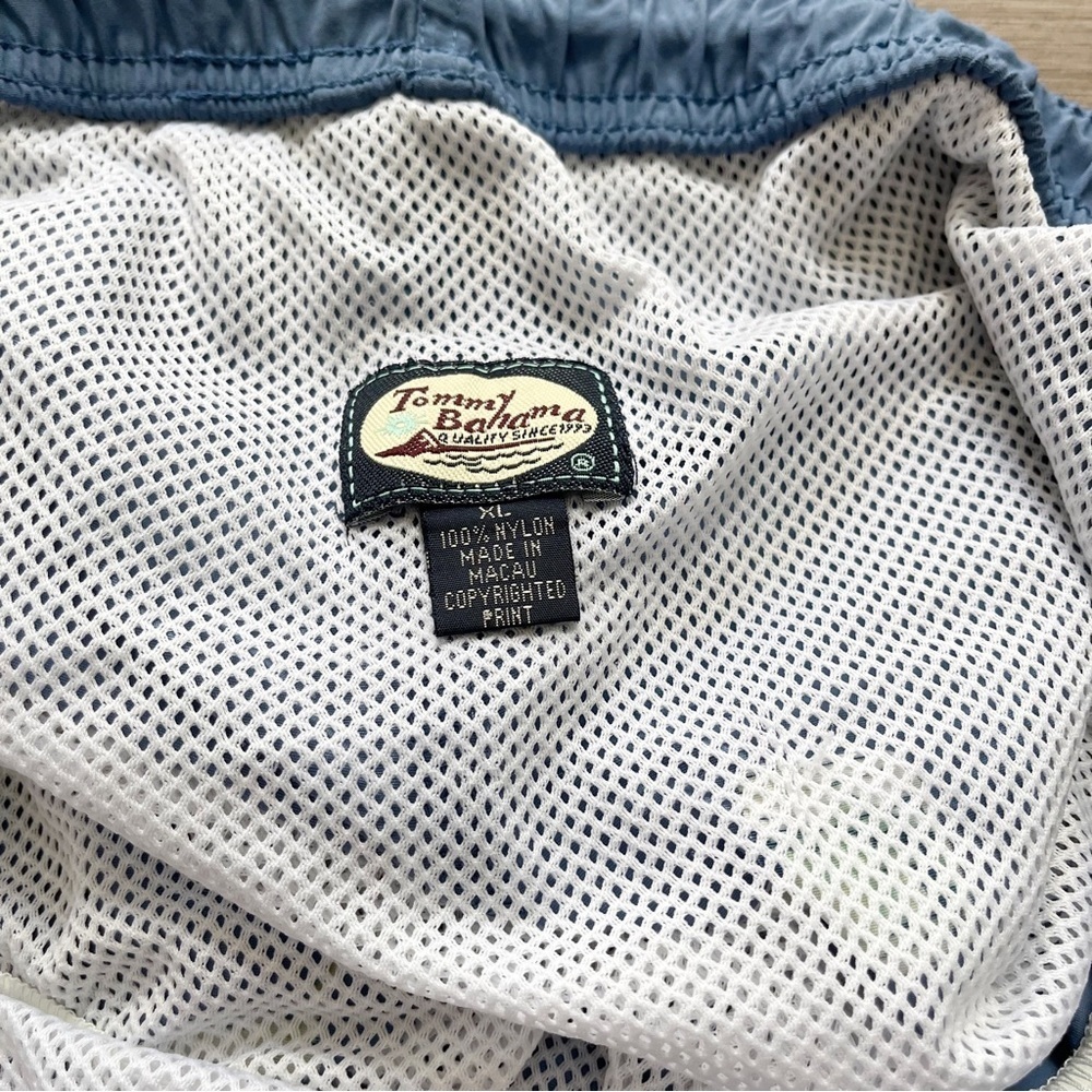 Tommy Bahama Men’s Swim Trunk Shorts Lined Drawstring HulaGirl Cocktails Sz XL - Picture 7 of 7